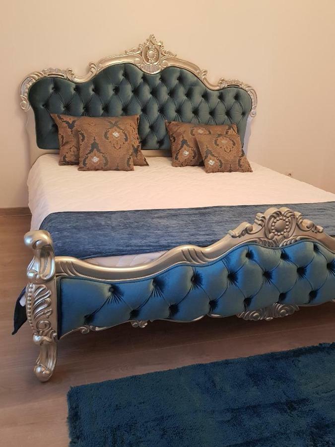 Casa Piri Hotell Anina Eksteriør bilde