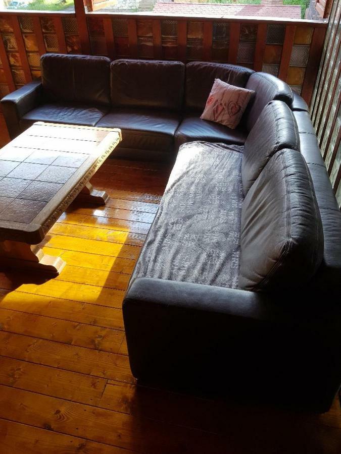 Casa Piri Hotell Anina Eksteriør bilde